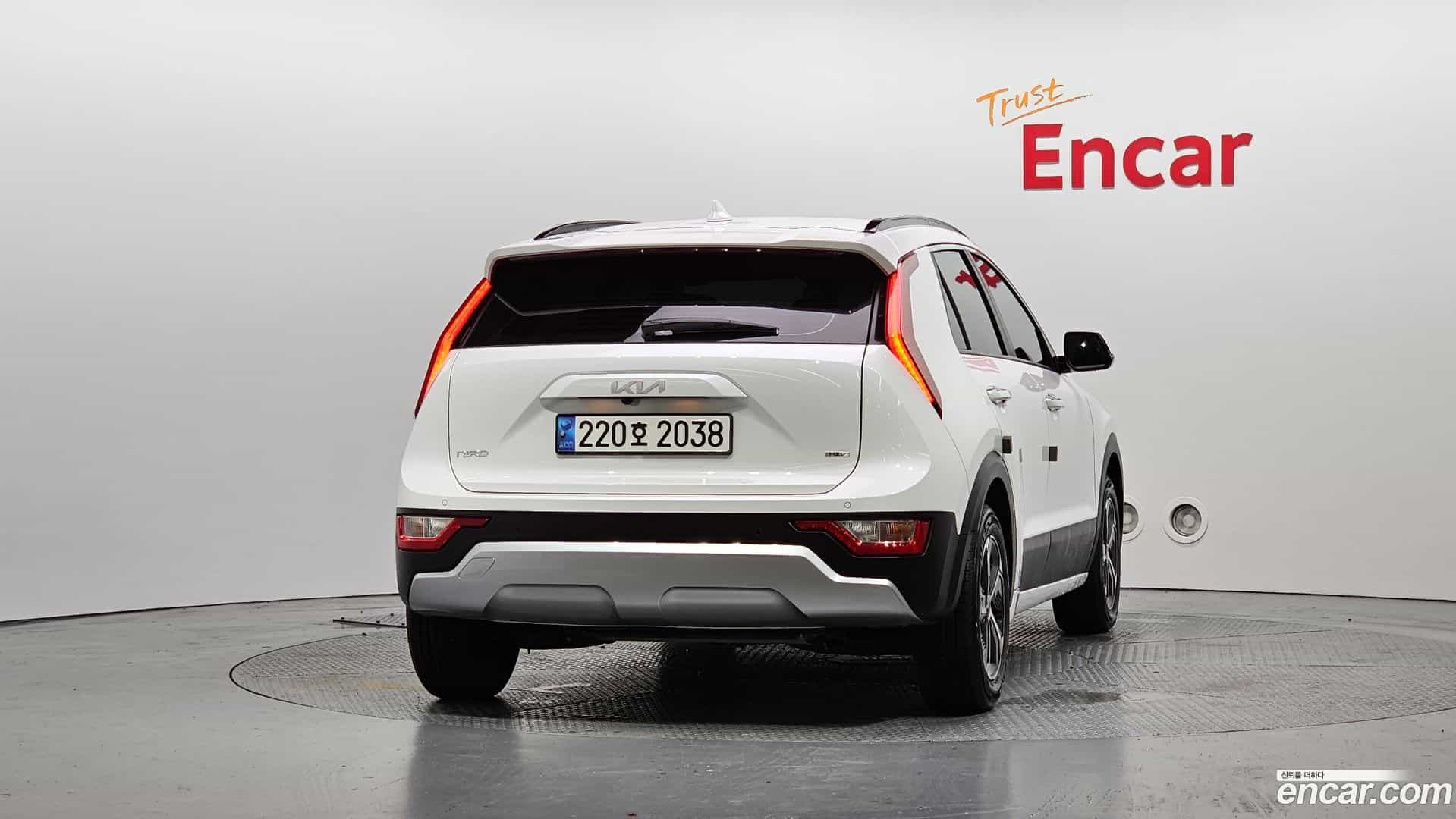 Niro Kia 2023.2-OUTER-004