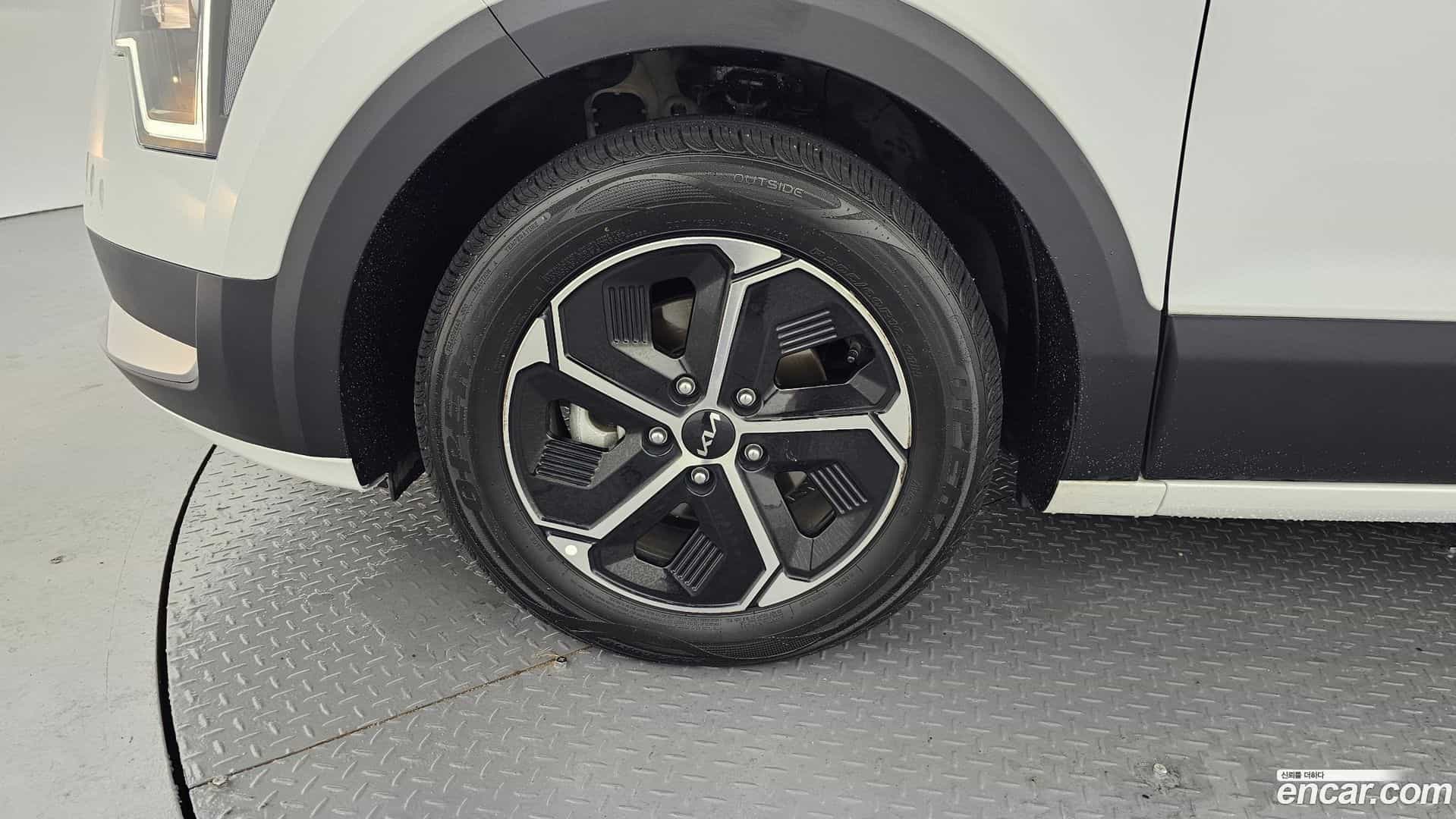 Niro Kia 2023.2-OUTER-005