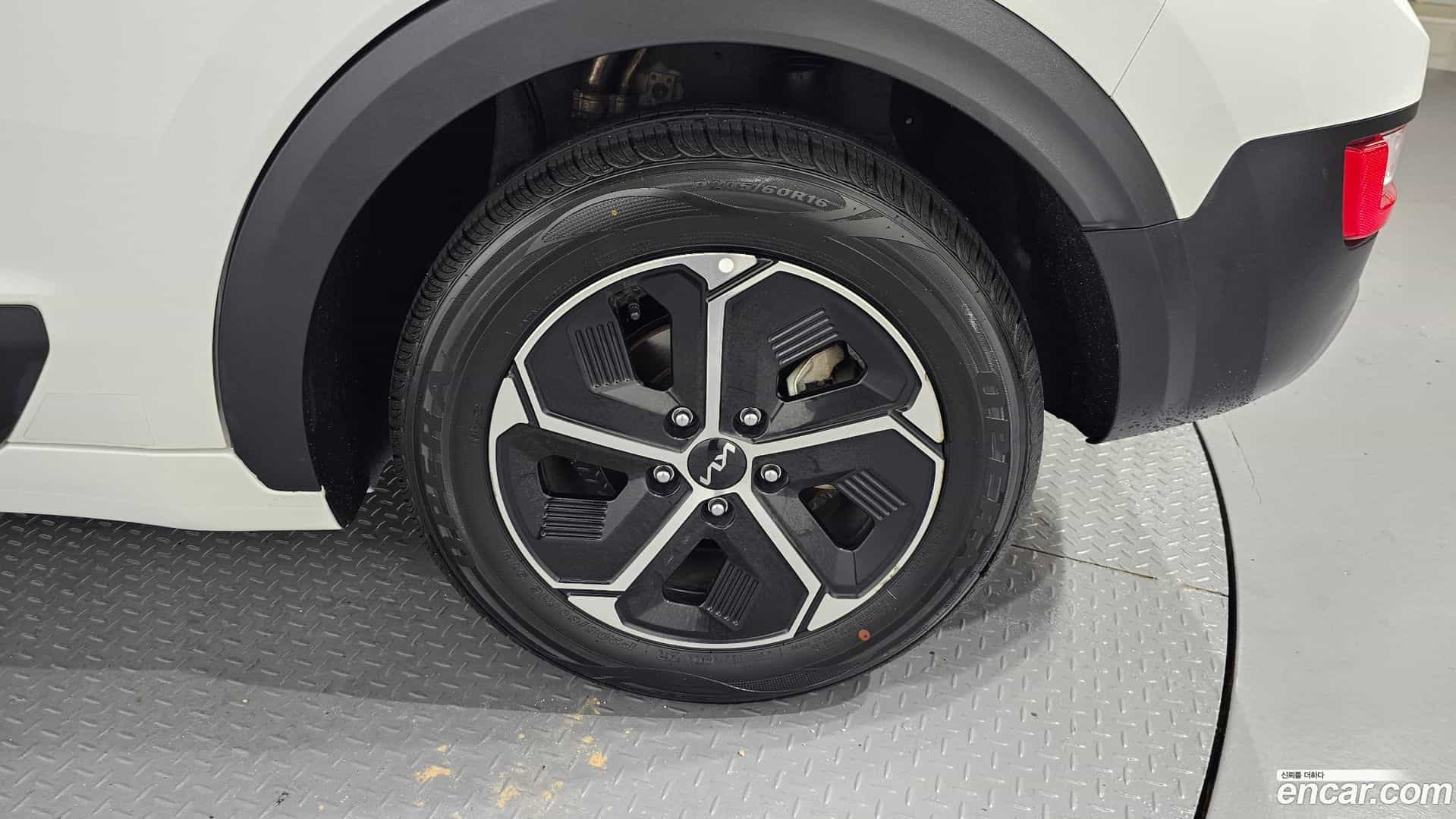 Niro Kia 2023.2-OUTER-031