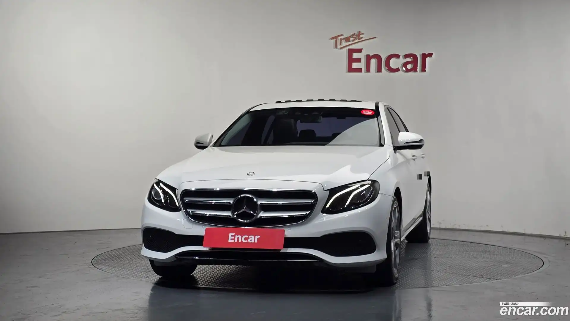 E-Class Mercedes-Benz 2016.11-OUTER-003