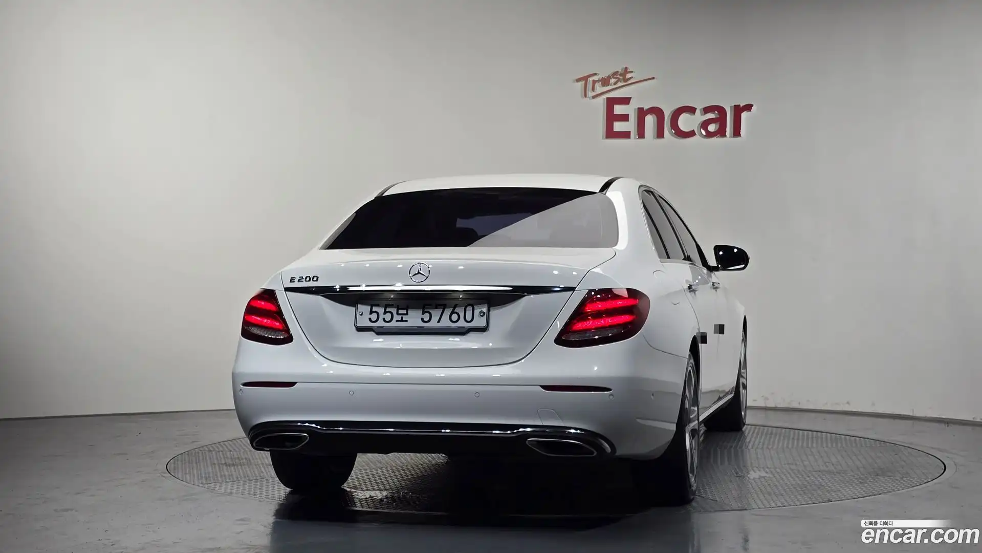 E-Class Mercedes-Benz 2016.11-OUTER-004