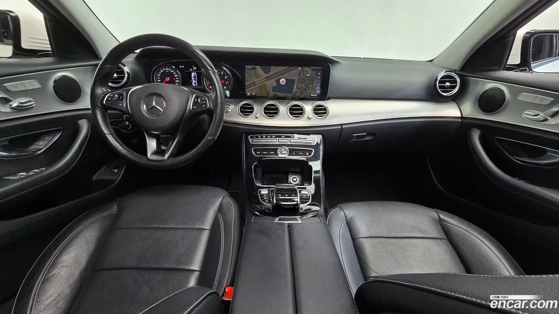 E-Class Mercedes-Benz 2016.11-INNER-007