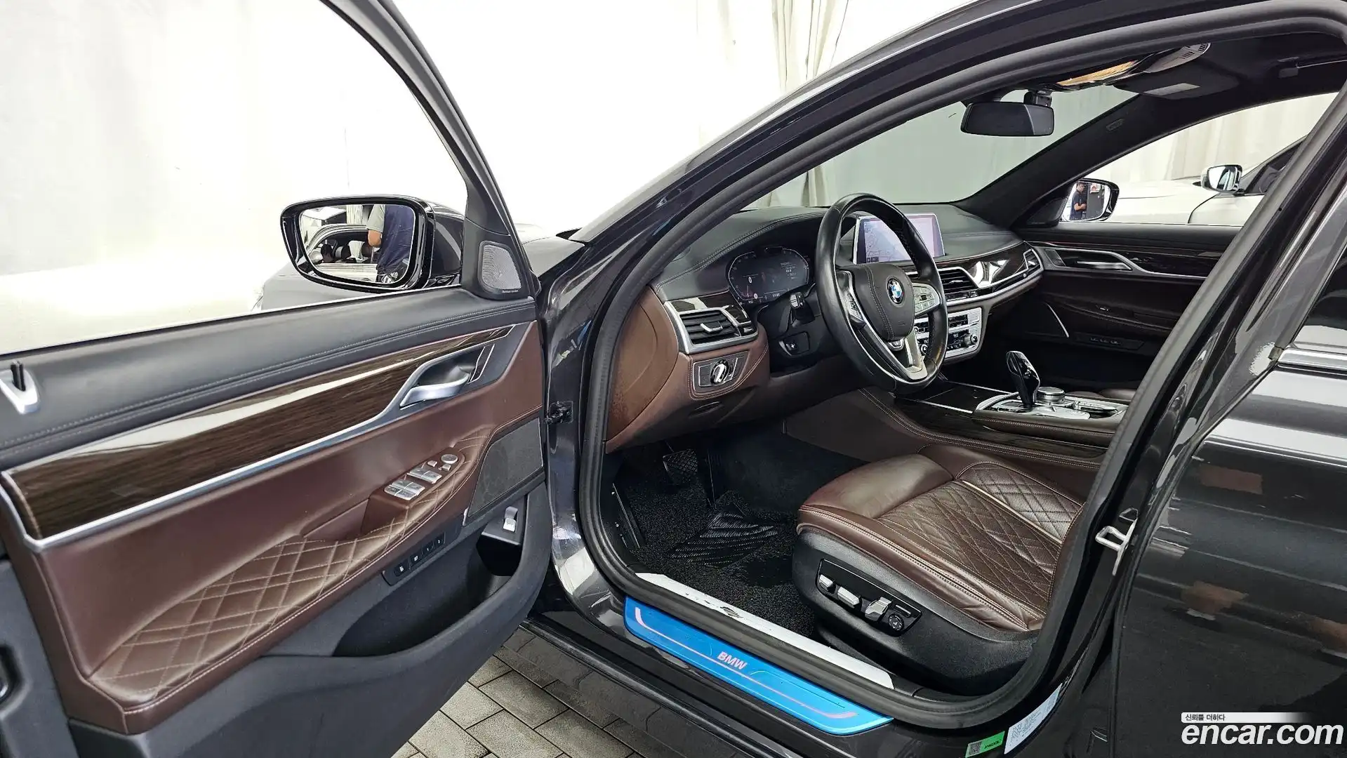 7-Series BMW 2020.10-INNER-010