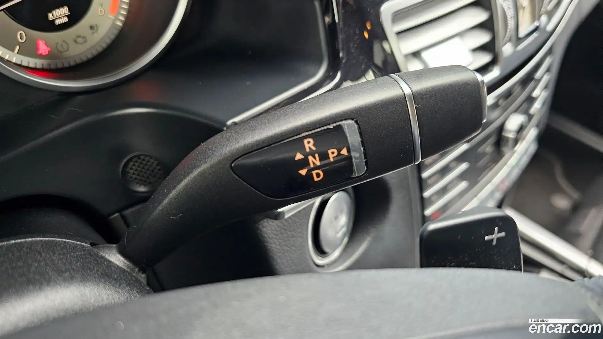 E-Class Mercedes-Benz 2015.8-INNER-009