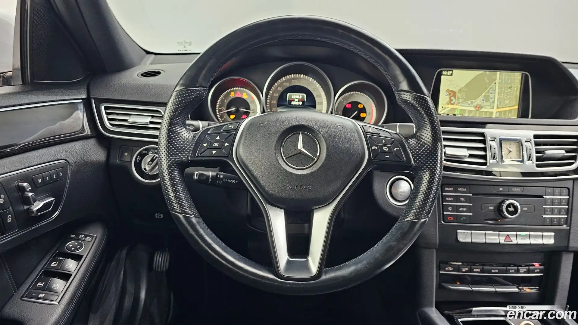 E-Class Mercedes-Benz 2015.8-OPTION-019