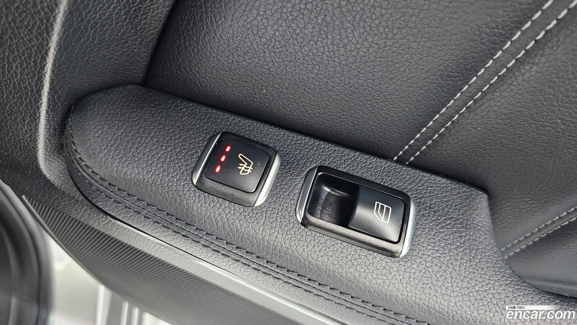 E-Class Mercedes-Benz 2015.8-OPTION-022