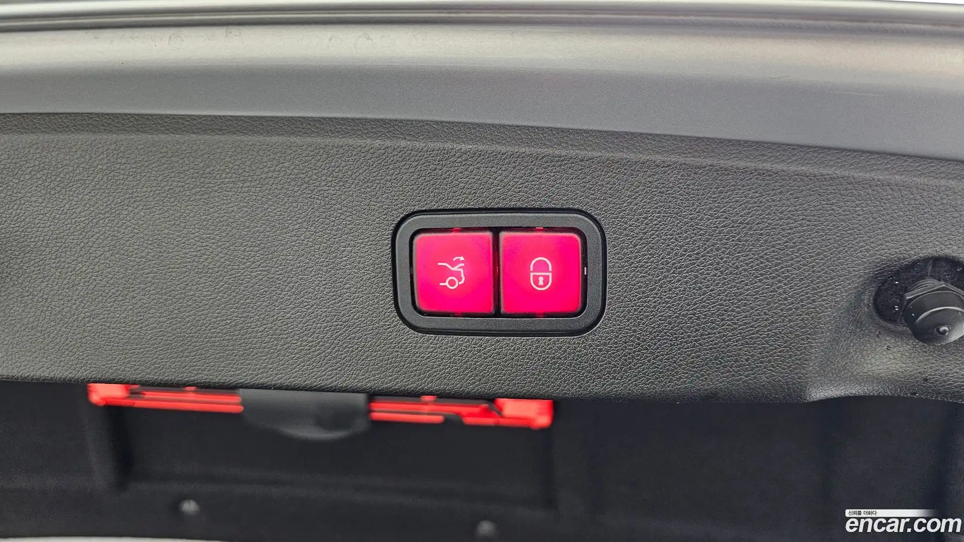 E-Class Mercedes-Benz 2015.8-OPTION-023