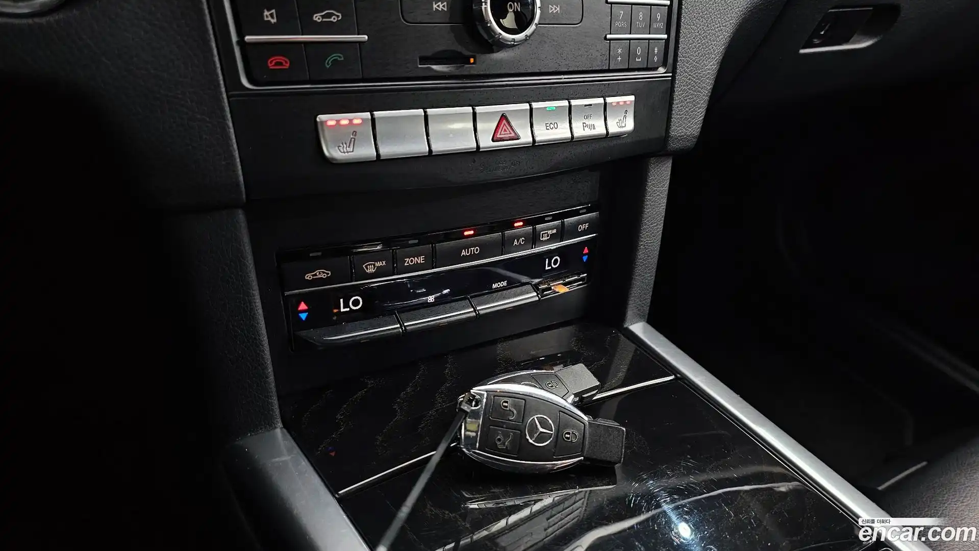 E-Class Mercedes-Benz 2015.8-OPTION-024