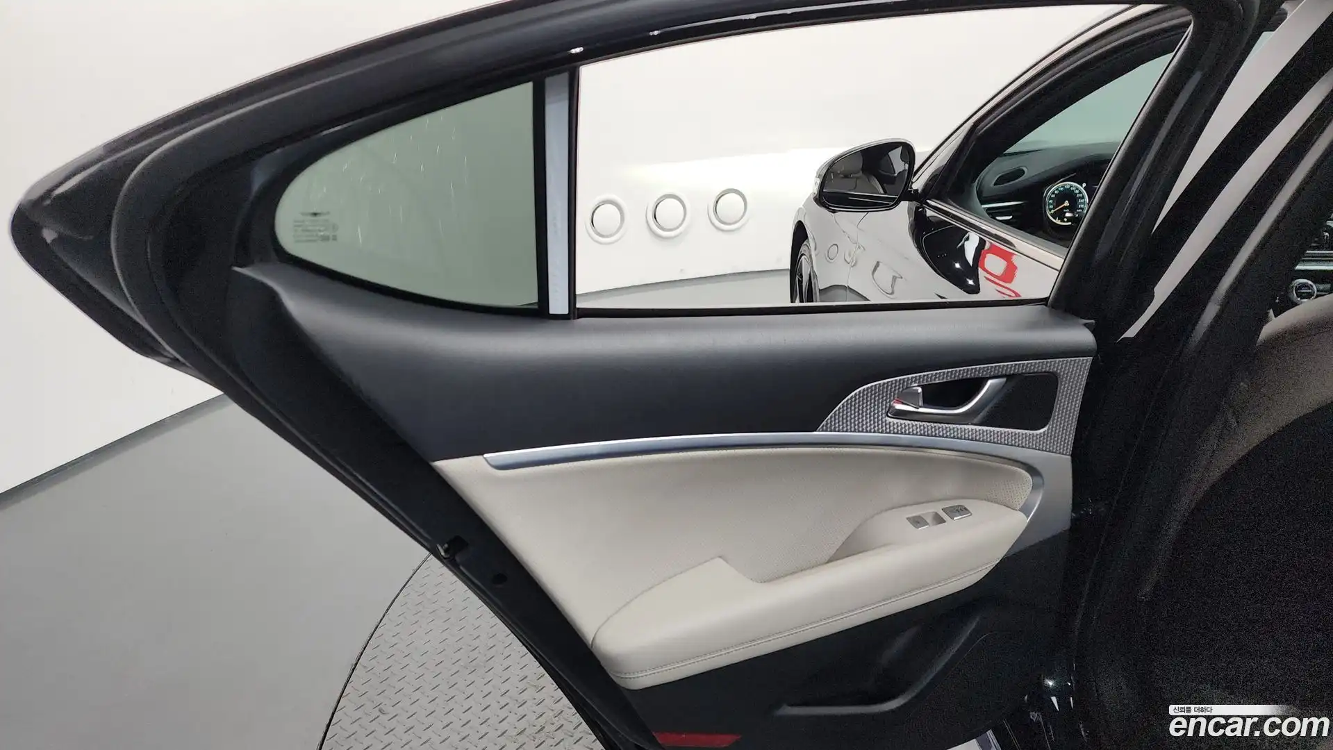 G70 Genesis 2022.5-INNER-035
