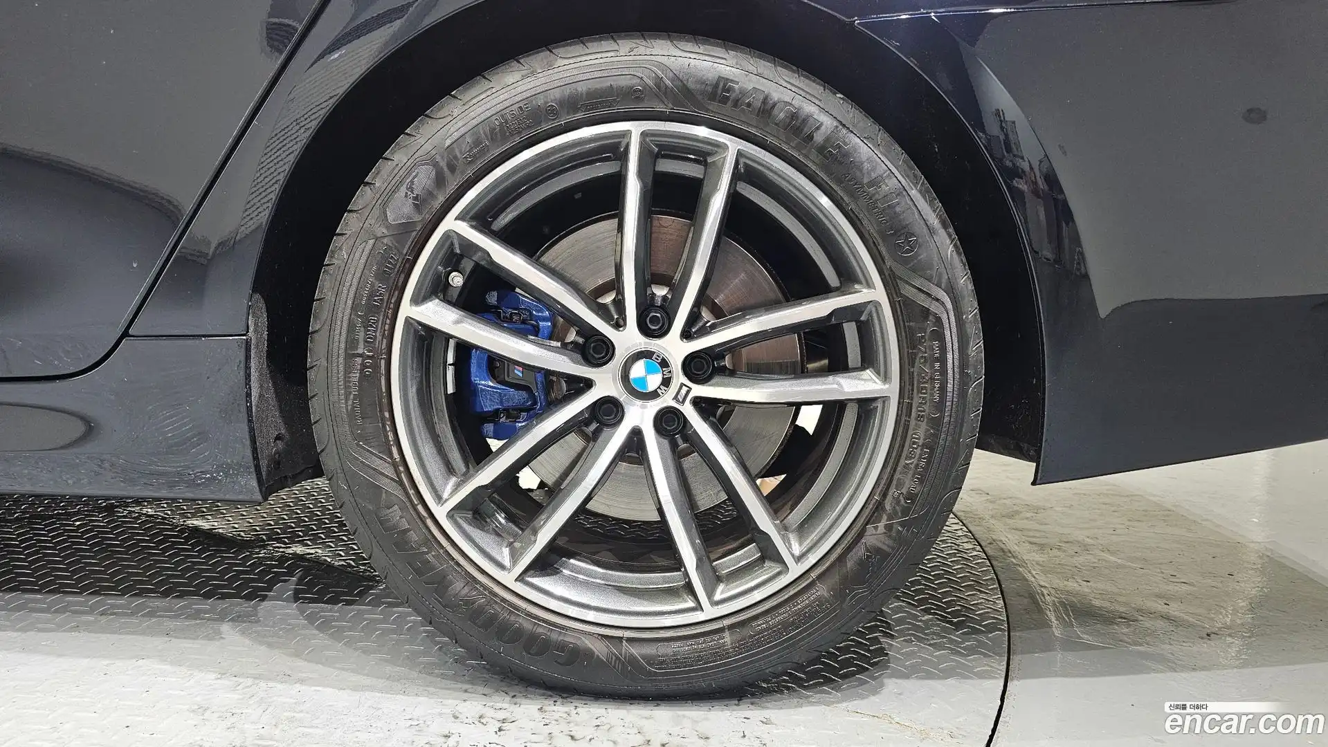 5-Series BMW 2022.7-OUTER-031
