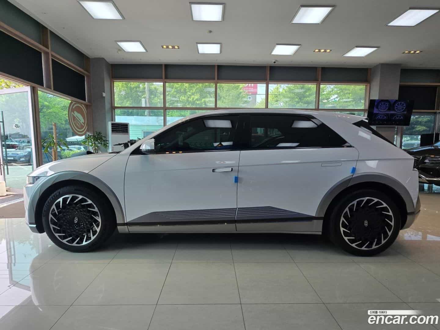Ioniq5 Hyundai 2022.3-OUTER-003