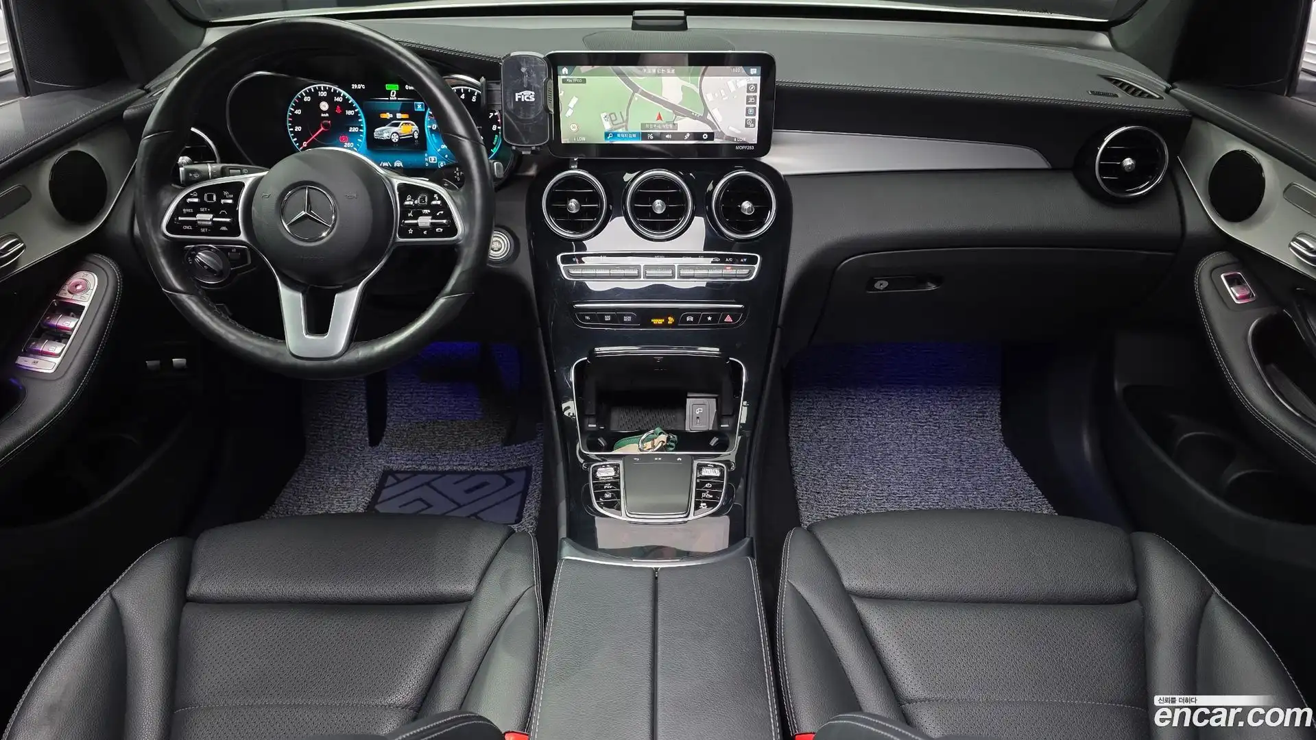 GLC-Class Mercedes-Benz 2021.4-INNER-007