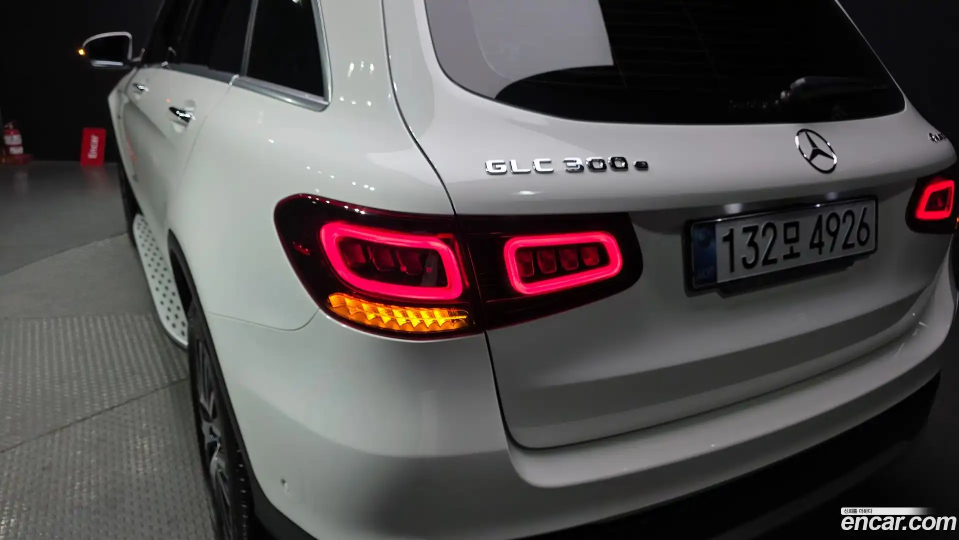 GLC-Class Mercedes-Benz 2021.4-OUTER-033