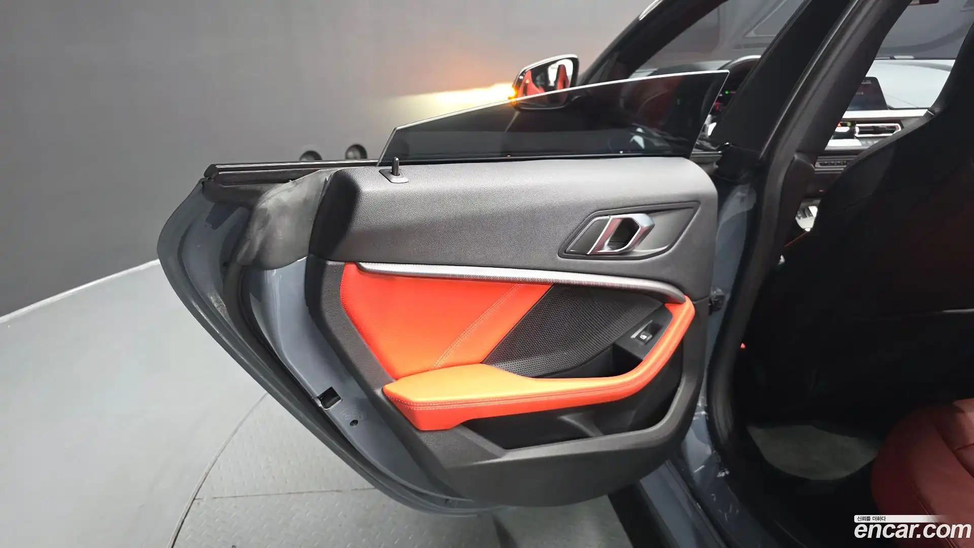 2-Series BMW 2021.2-INNER-035