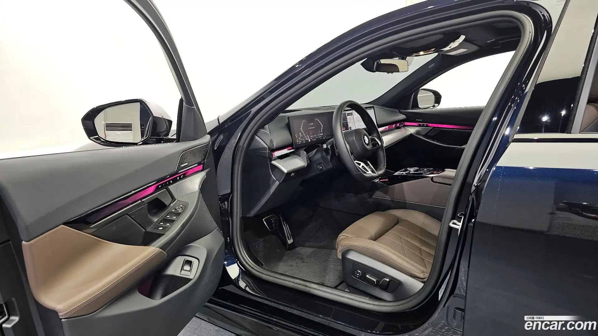 5-Series BMW 2025.5-INNER-010