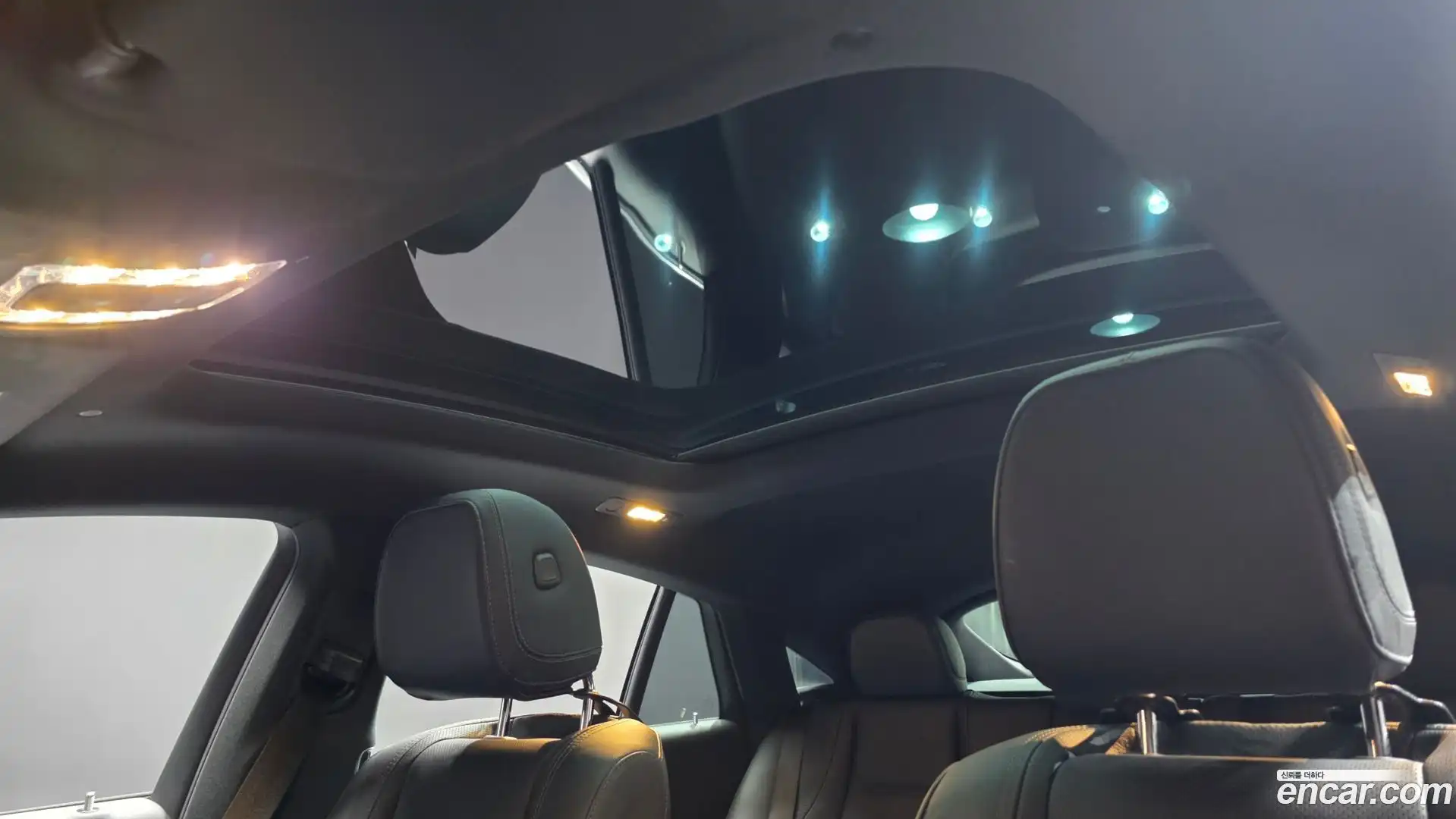 GLE-Class Mercedes-Benz 2023.11-OPTION-022