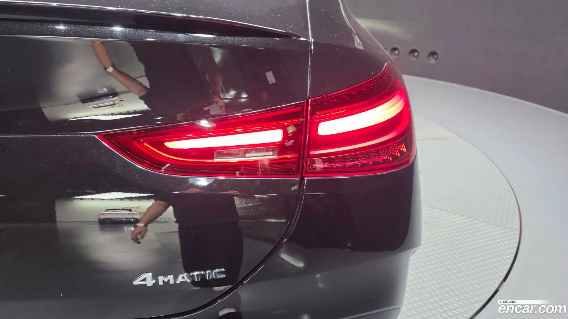 GLE-Class Mercedes-Benz 2023.11-OUTER-033