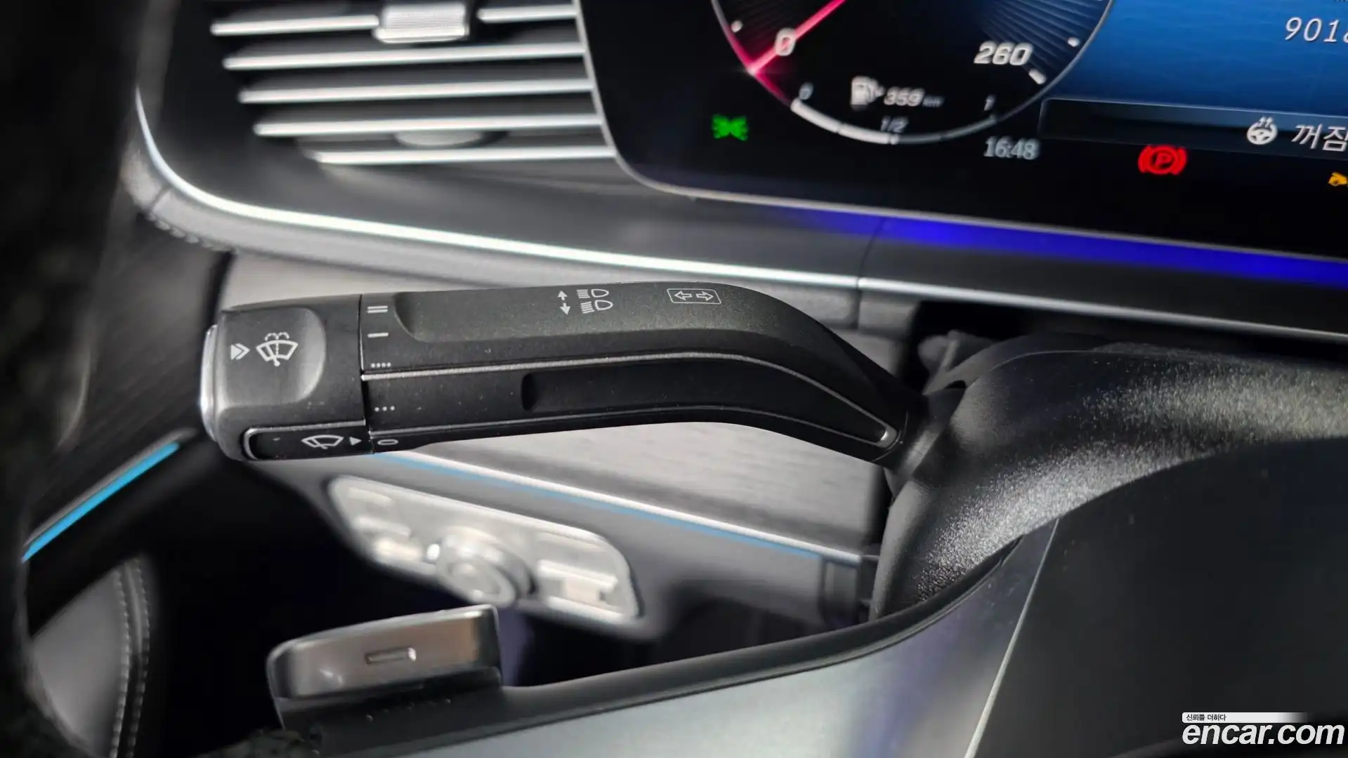 GLE-Class Mercedes-Benz 2023.11-OPTION-043