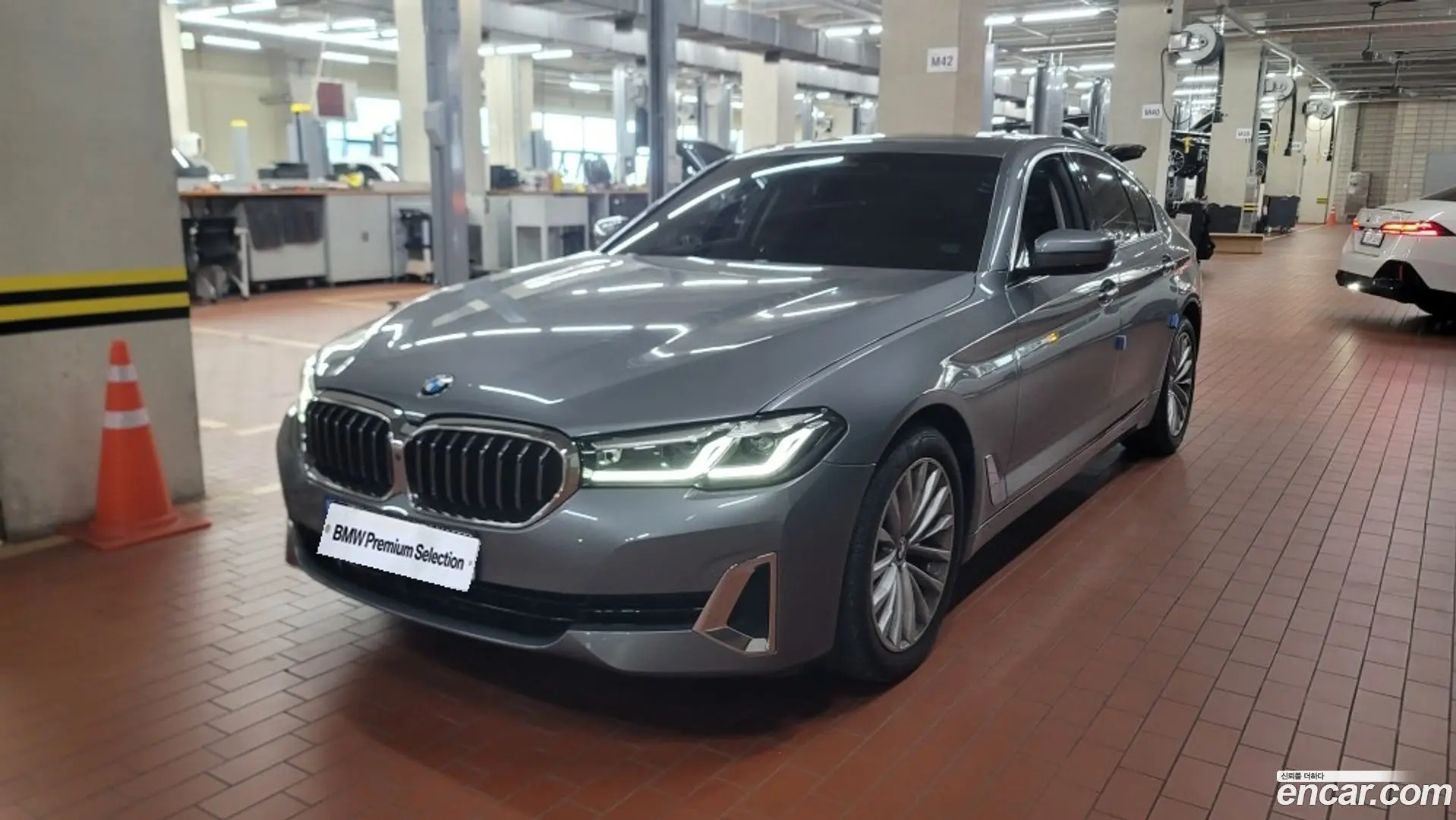 Main__Slider__Photo:5-Series BMW 2023.2-0