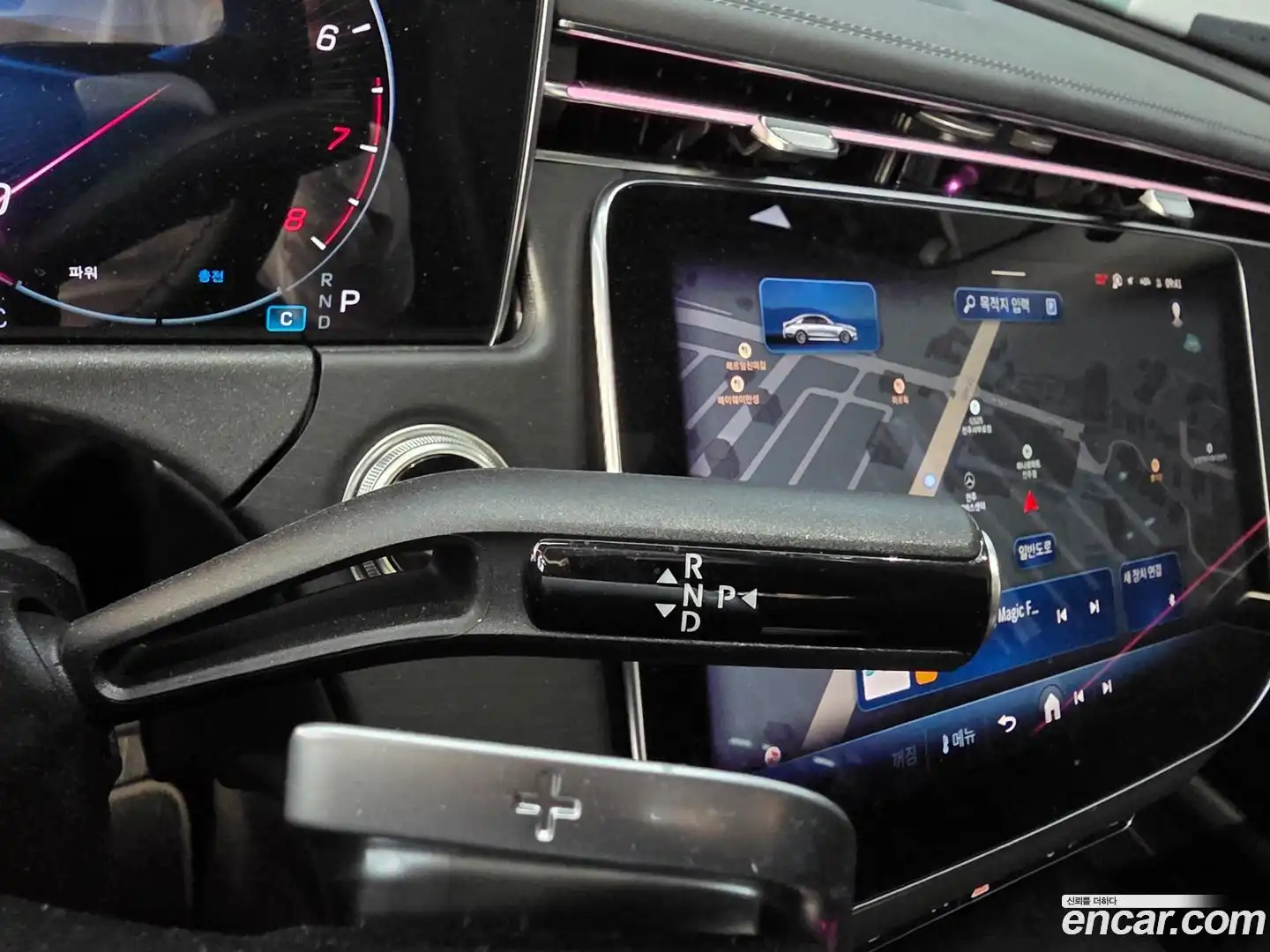 E-Class Mercedes-Benz 2025.4-INNER-009