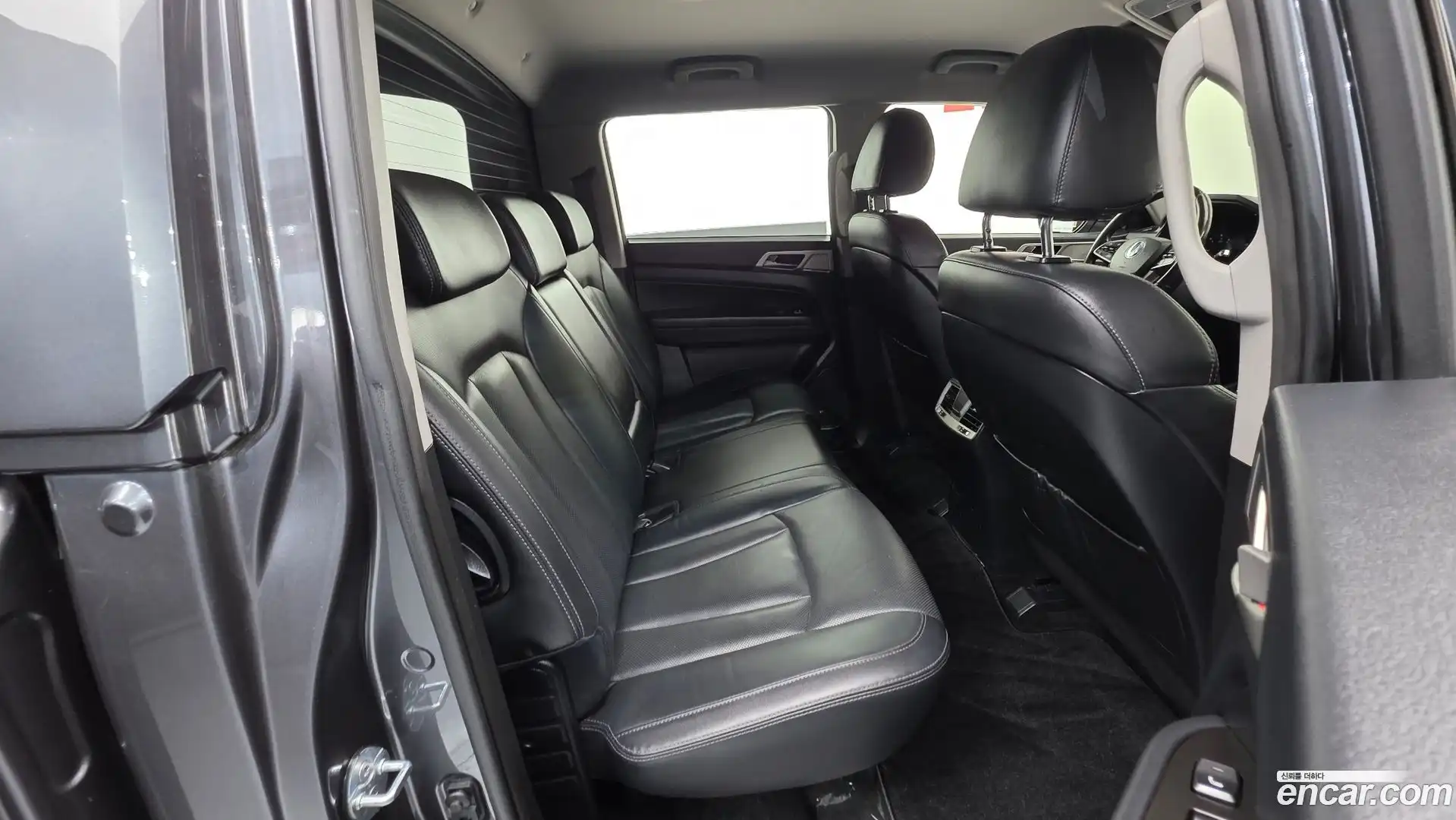 Rexton KG Mobility 2018.5-OPTION-023