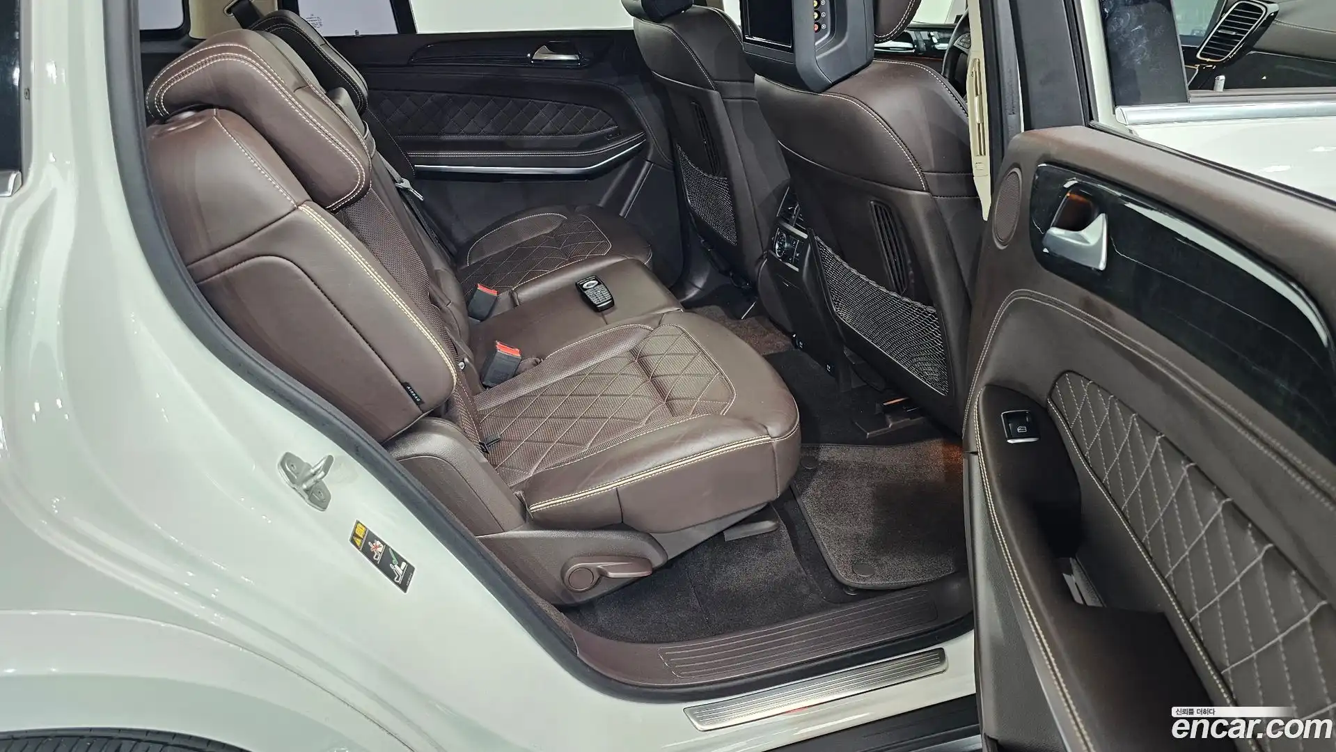 GLS-Class Mercedes-Benz 2017.9-OPTION-015