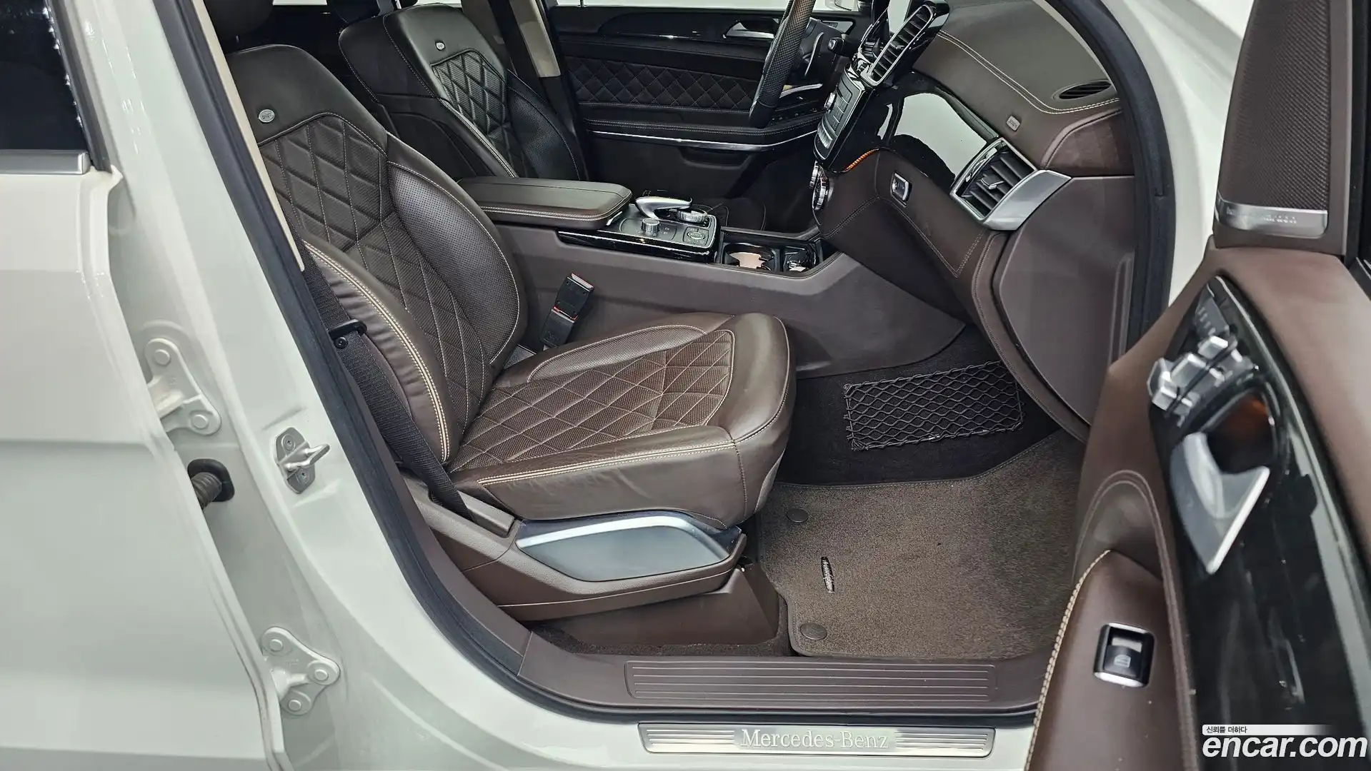 GLS-Class Mercedes-Benz 2017.9-INNER-036