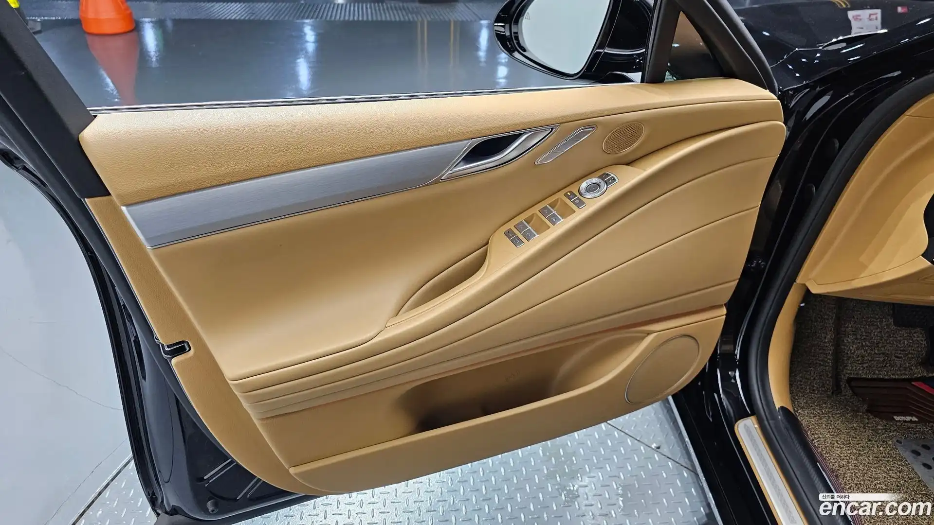 G80 Genesis 2024.2-INNER-034