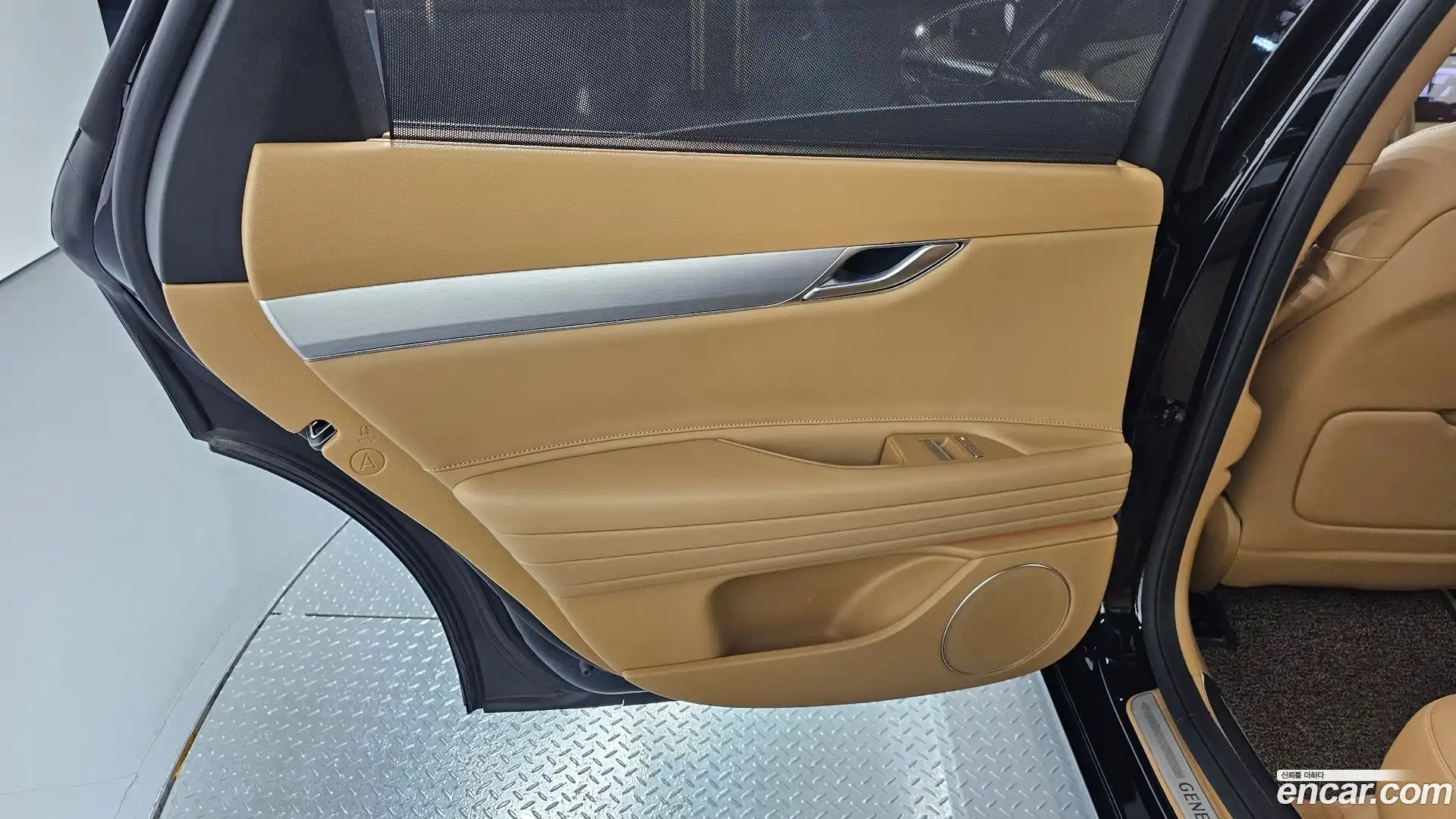 G80 Genesis 2024.2-INNER-035