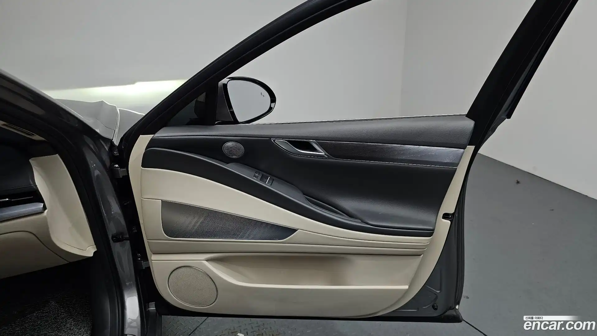 G80 Genesis 2021.3-INNER-034