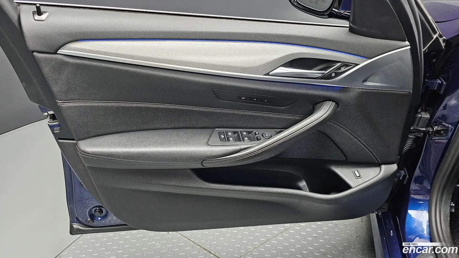 5-Series BMW 2017.11-INNER-034