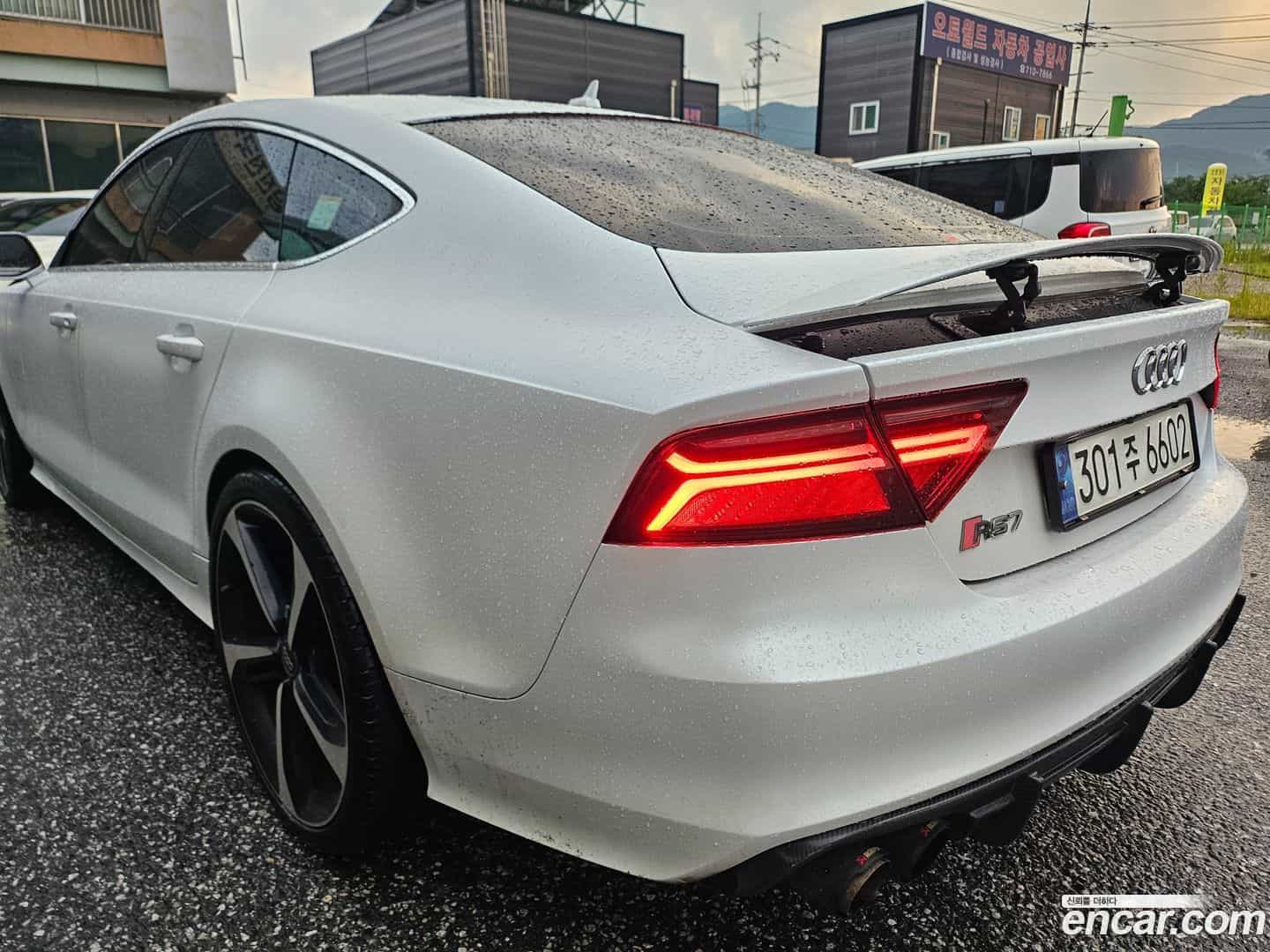 S7 Audi 2012.10-OUTER-005