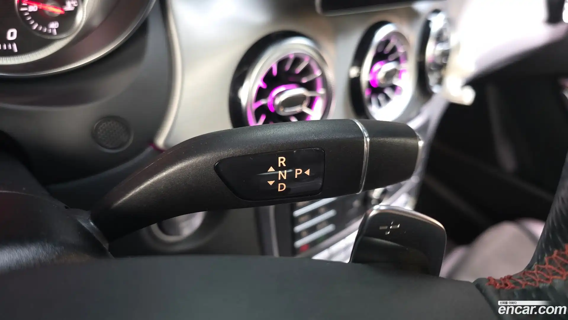 CLA-Class Mercedes-Benz 2017.5-INNER-009