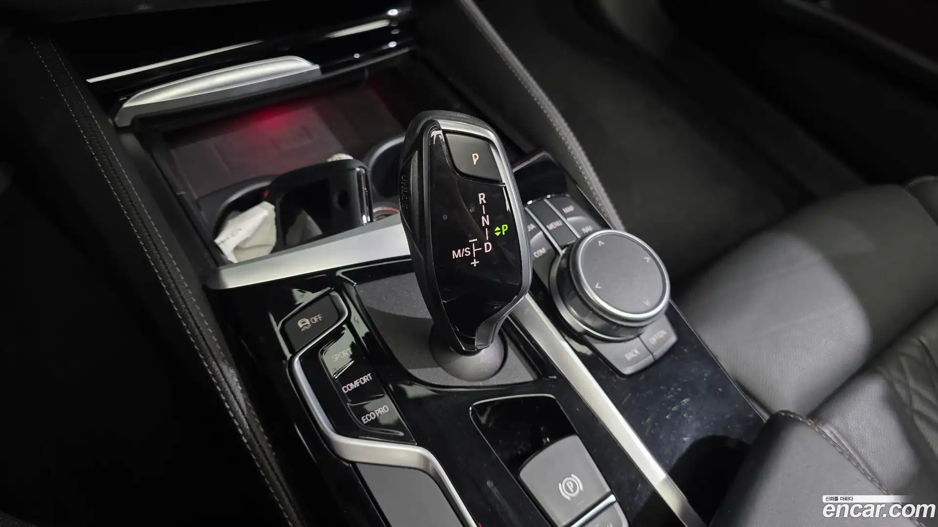 5-Series BMW 2019.9-INNER-009
