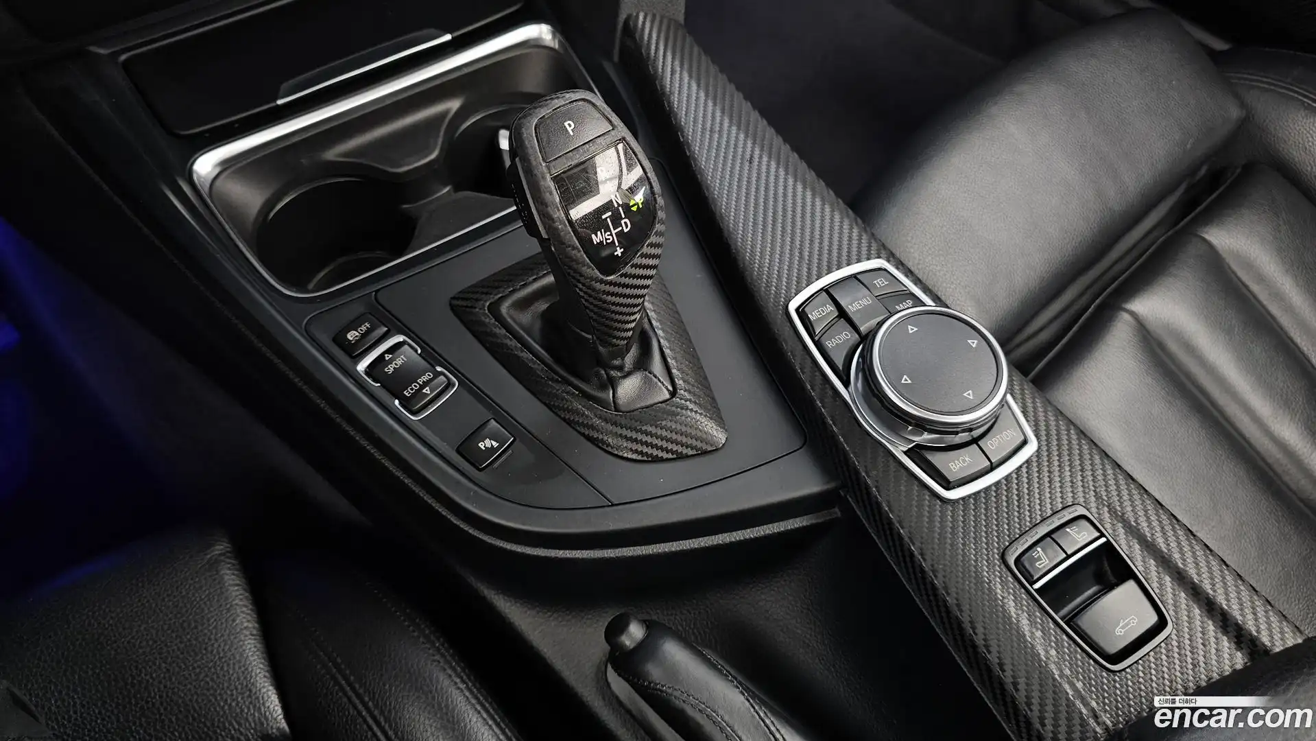4-Series BMW 2015.2-INNER-009