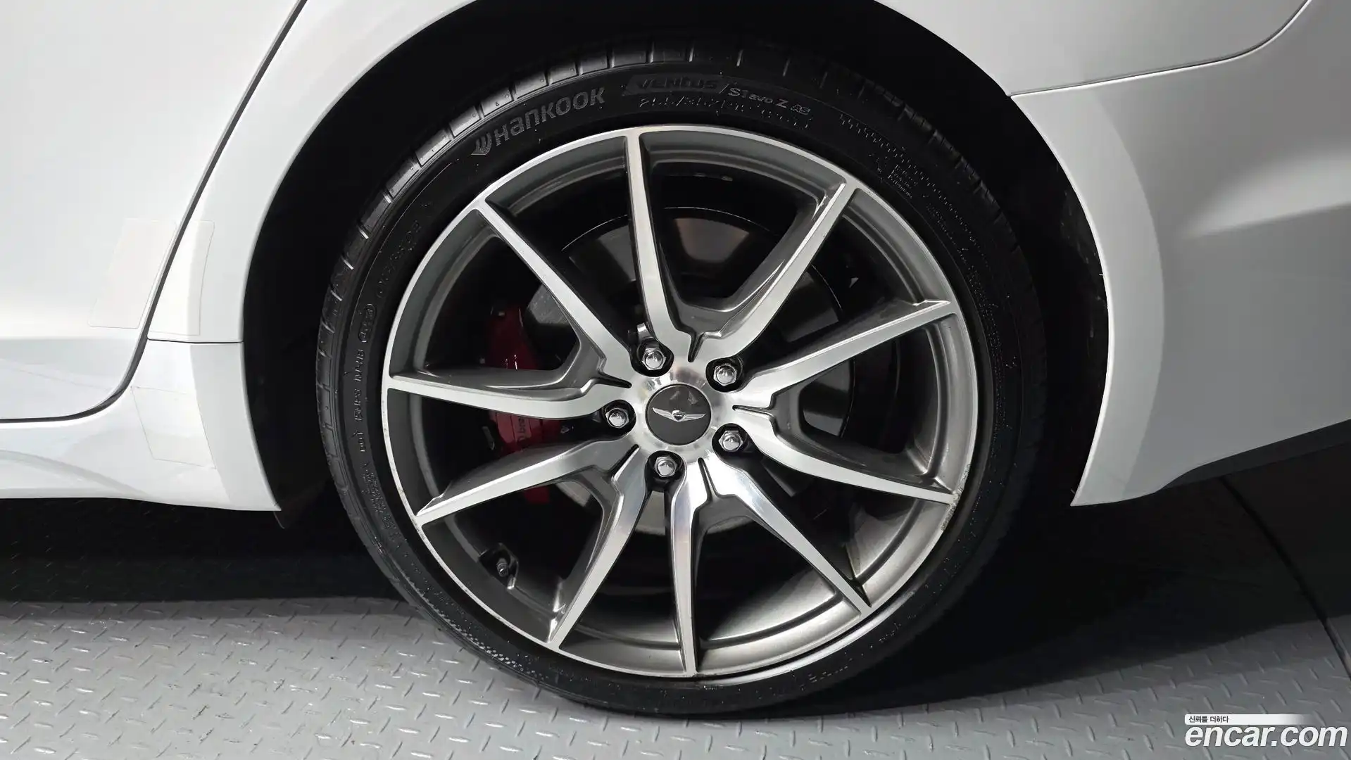 G70 Genesis 2019.10-OUTER-005