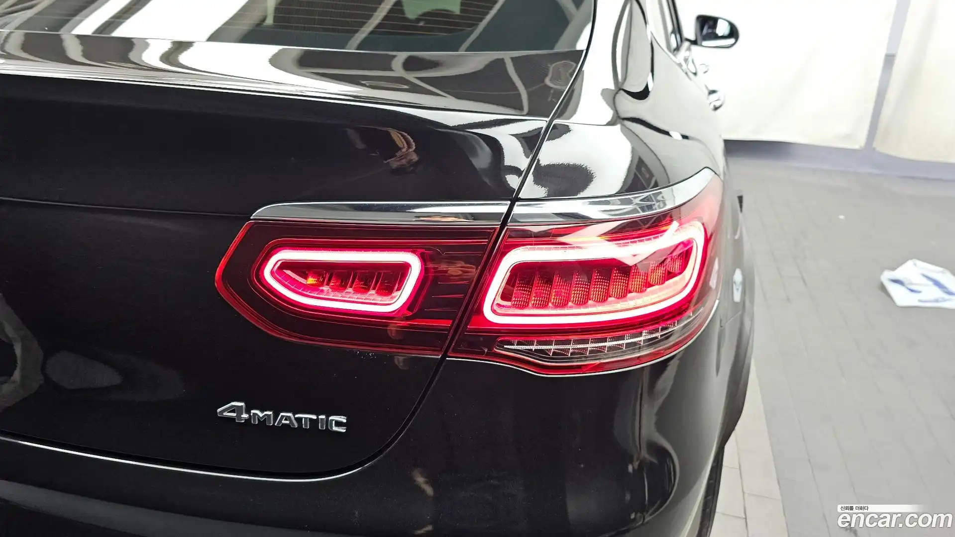 GLC-Class Mercedes-Benz 2020.1-OUTER-033