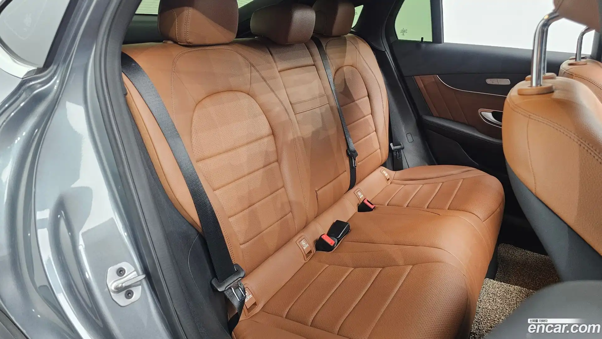 GLC-Class Mercedes-Benz 2021.11-OPTION-015