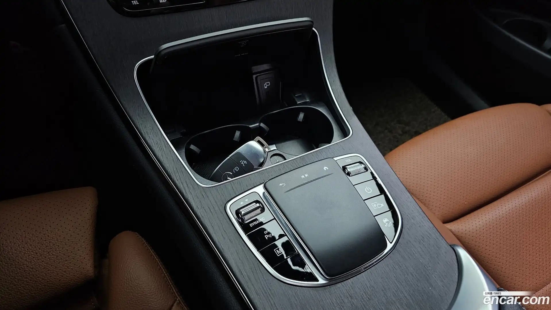 GLC-Class Mercedes-Benz 2021.11-OPTION-020