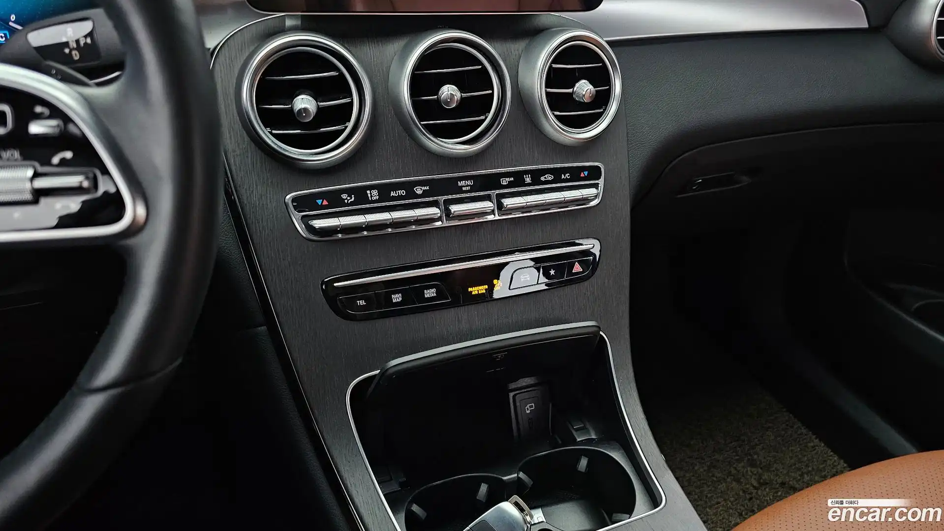 GLC-Class Mercedes-Benz 2021.11-OPTION-021