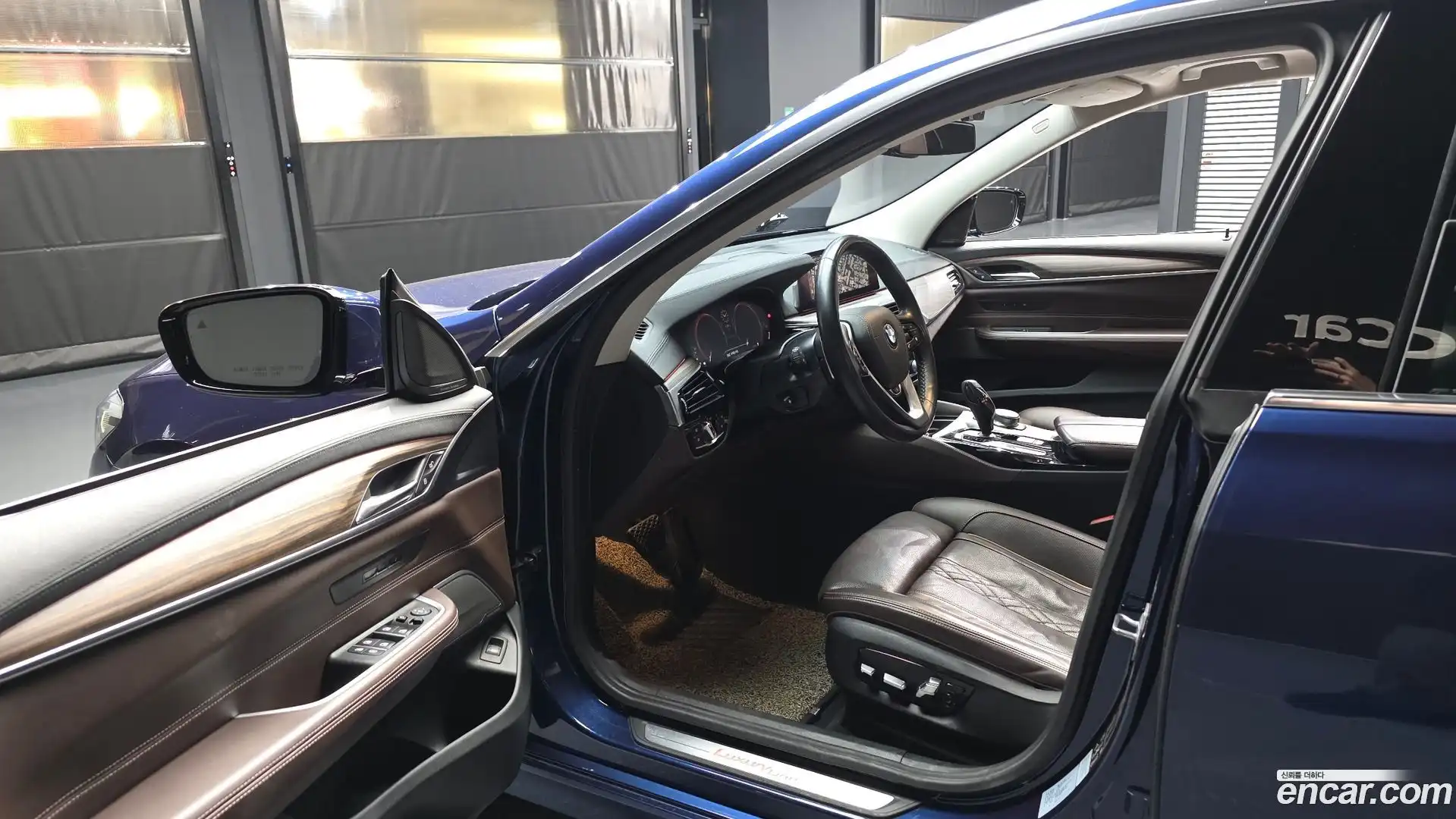 Gran Turismo BMW 2019.0-INNER-010