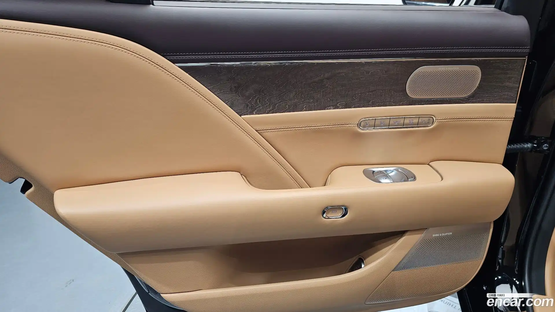 G90 Genesis 2022.6-INNER-035