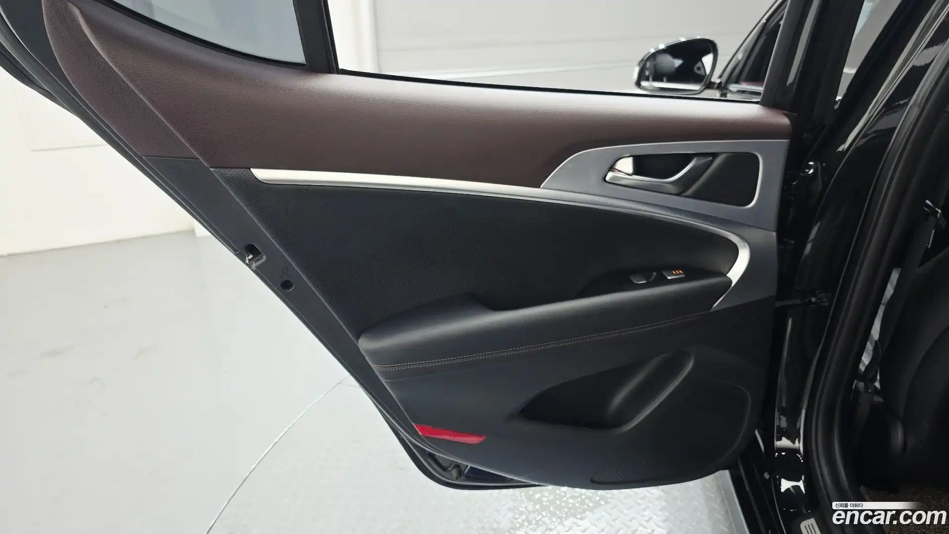 G70 Genesis 2018.7-INNER-035