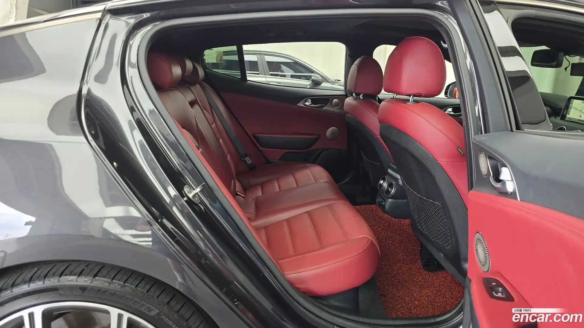 Stinger Kia 2017.5-OPTION-015