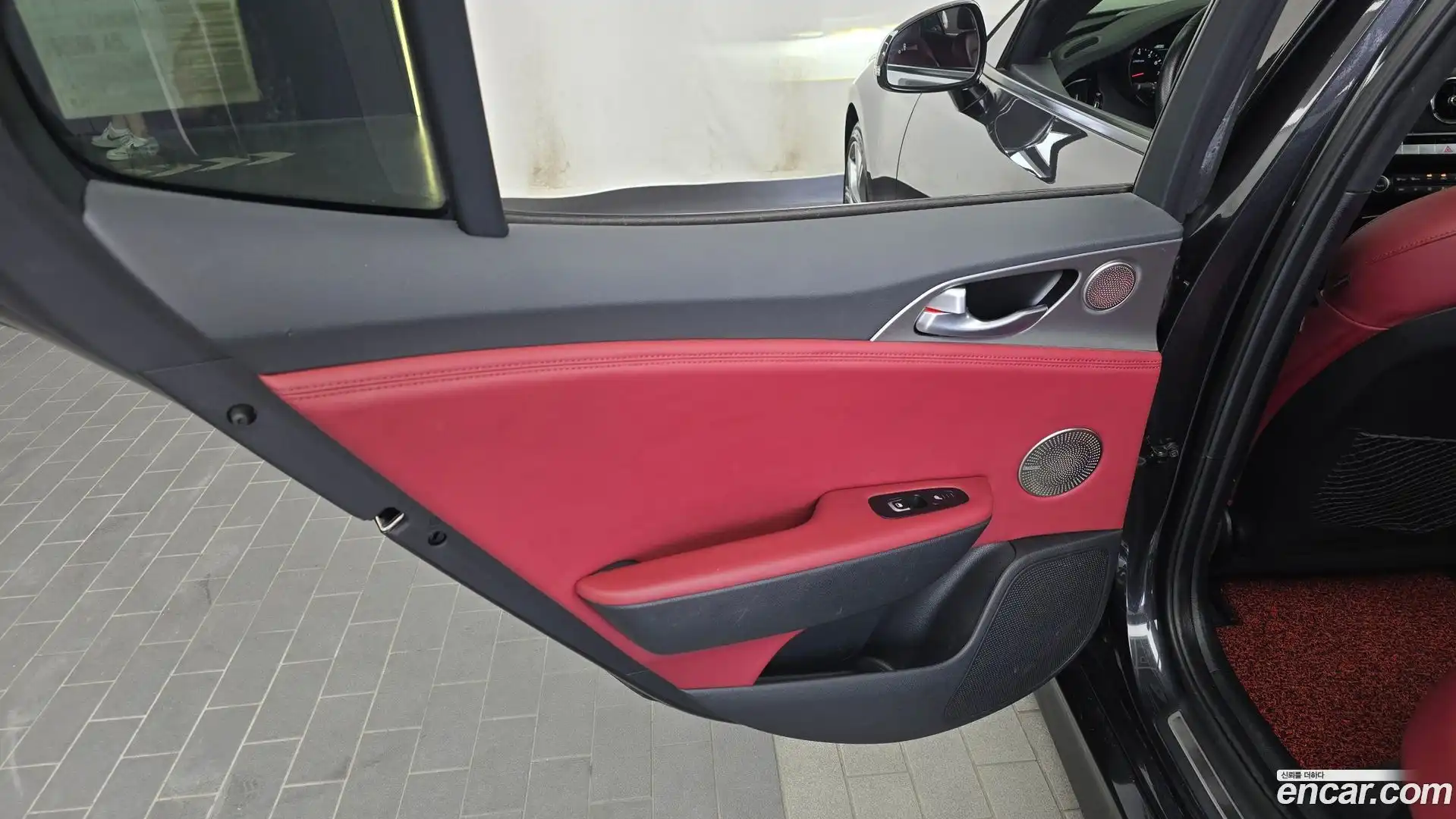 Stinger Kia 2017.5-INNER-035