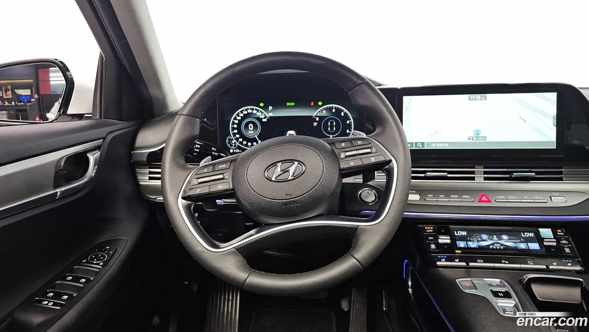 Grandeur Hyundai 2022.5-OPTION-016