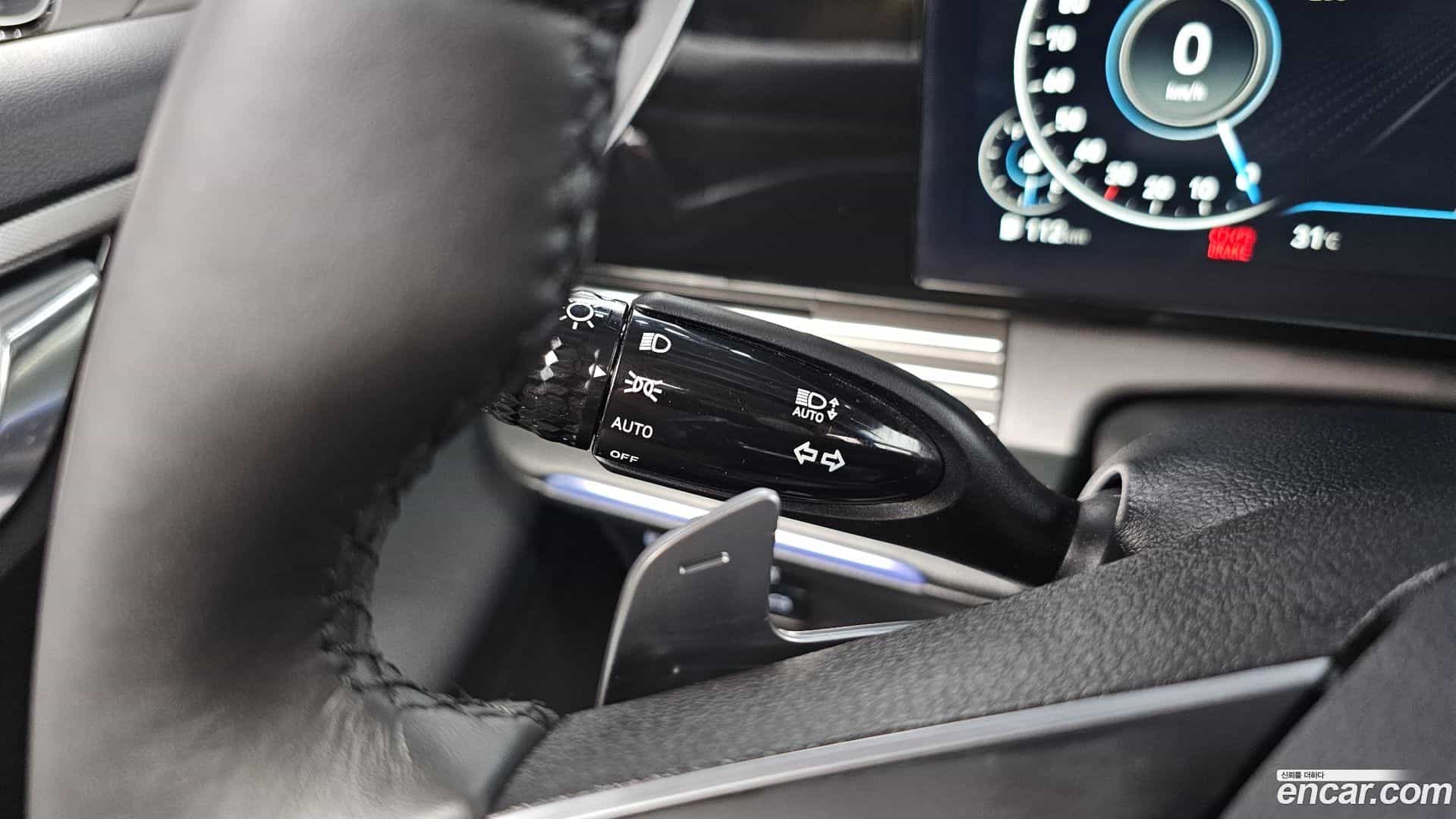 Grandeur Hyundai 2022.5-OPTION-043