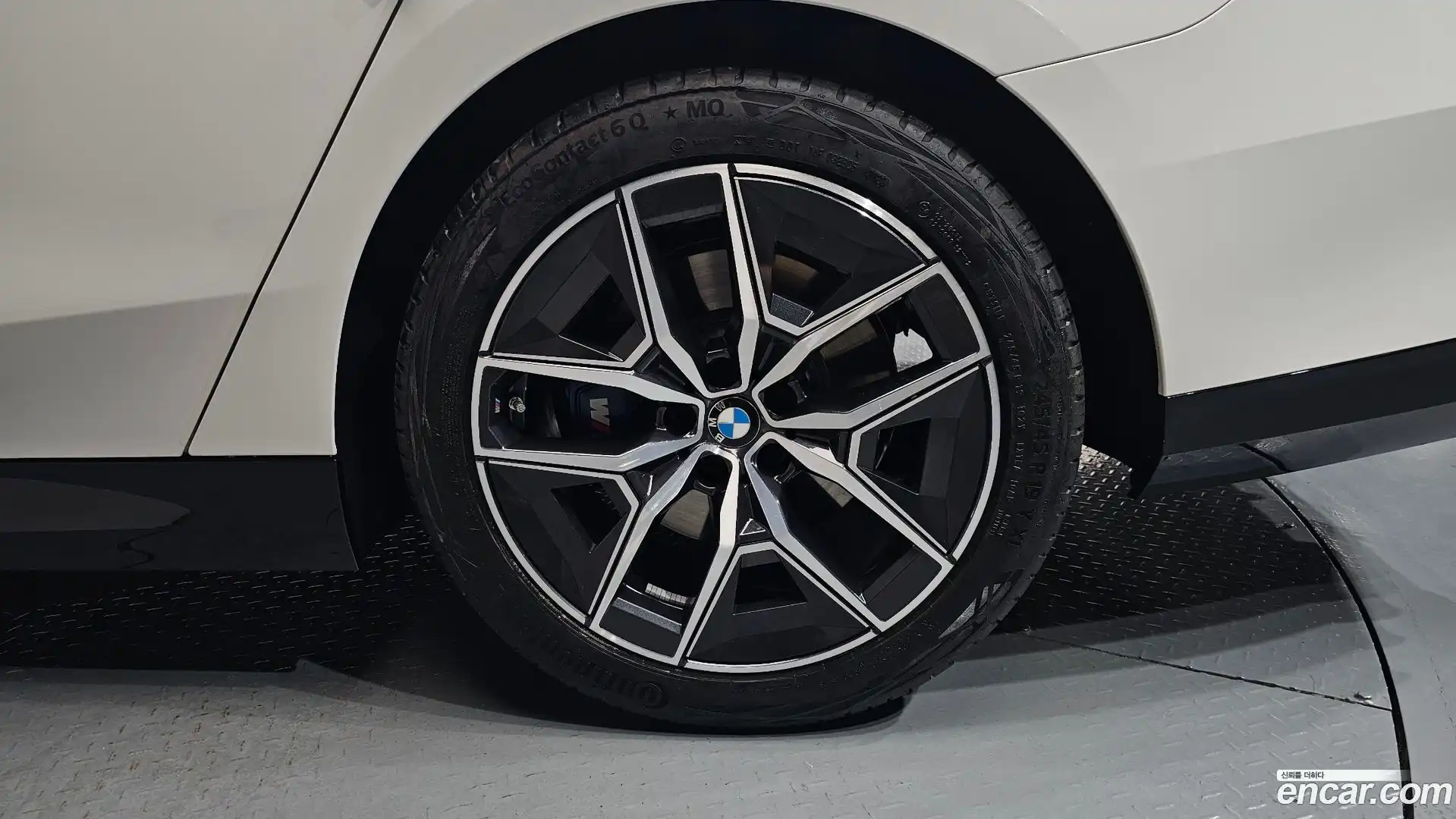 5-Series BMW 2024.2-OUTER-031