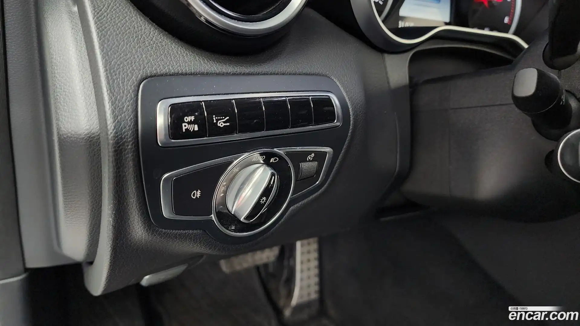 C-Class Mercedes-Benz 2016.4-OPTION-020