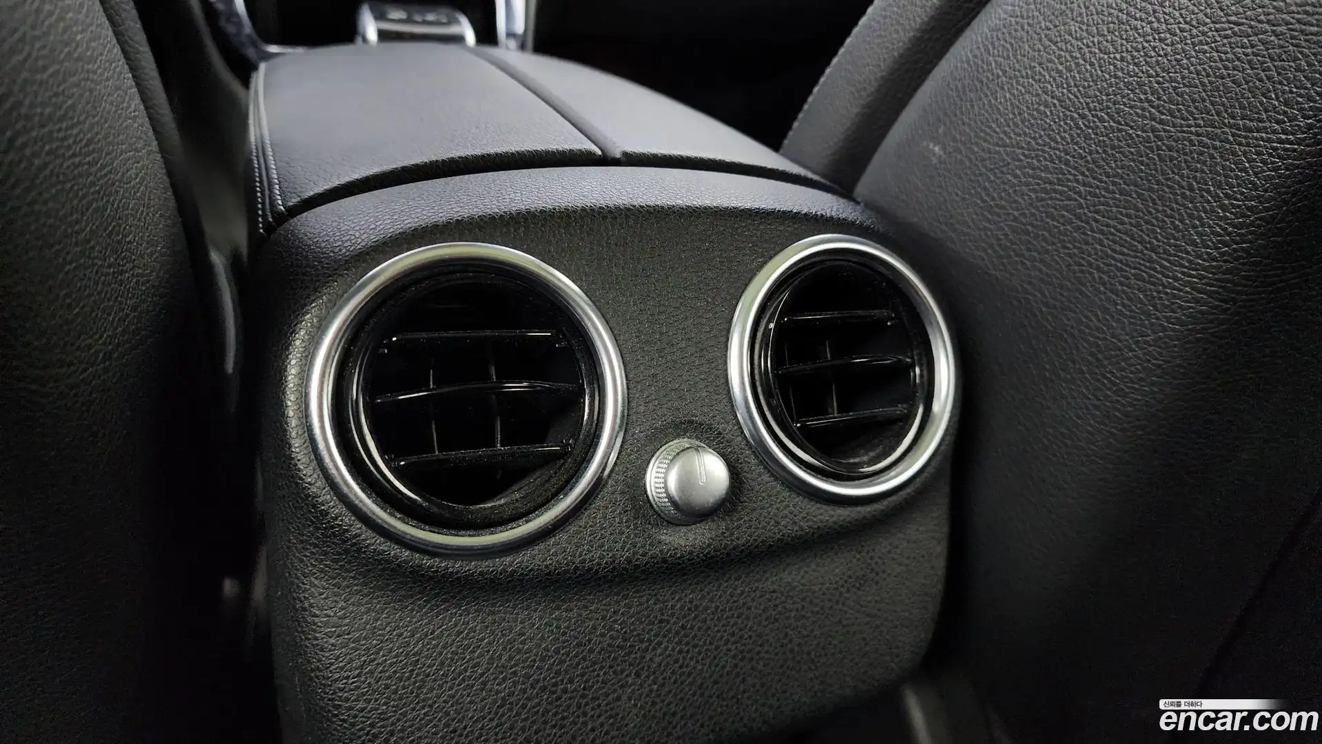 C-Class Mercedes-Benz 2016.4-OPTION-023